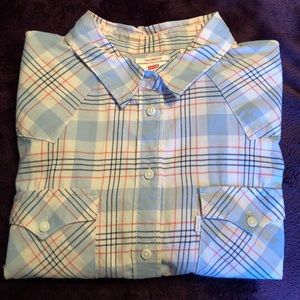 Levi's shirt